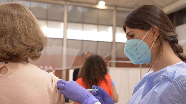 Andalucía cumple un año de campaña de vacunación covid con más de 15,2 millones de dosis inoculadas