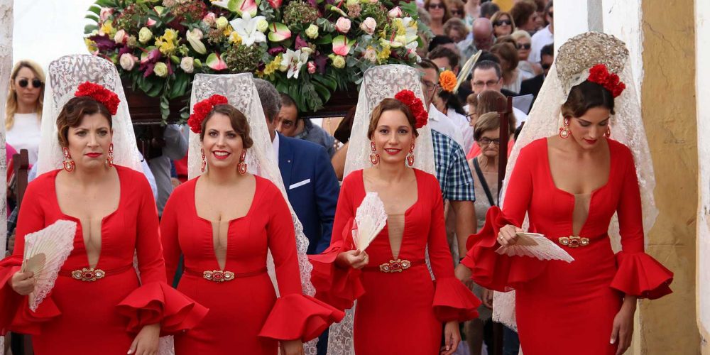 BENAOJÁN: Procession in Honour of the Virgen del Rosario