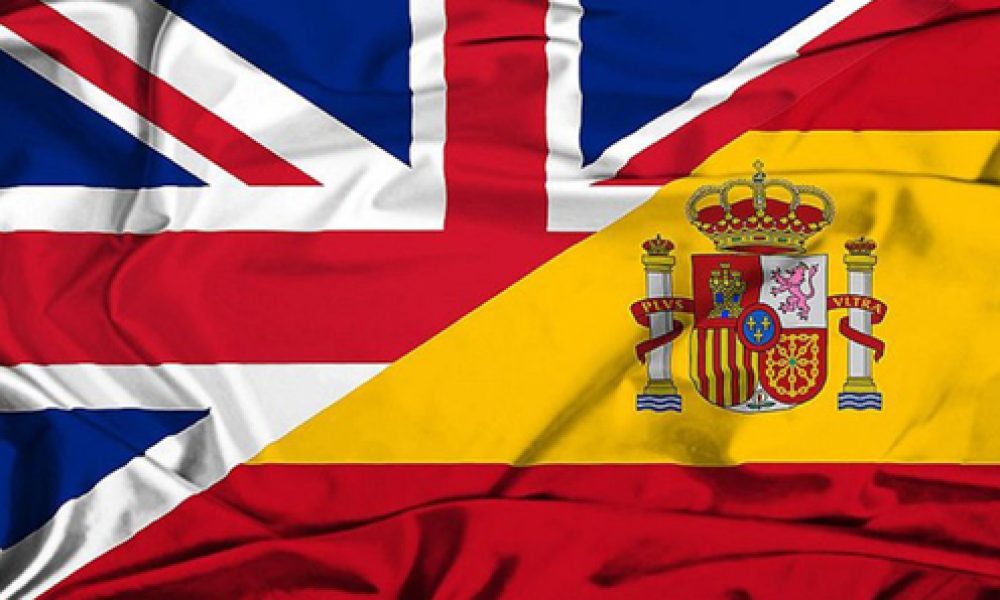 Interior y Migraciones firman la Instrucción sobre el procedimiento para la expedición del documento de residencia a los nacionales de Reino Unido residentes en España