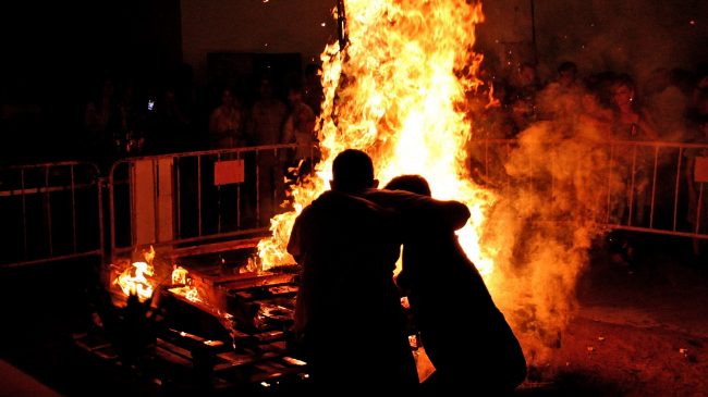 Spain gets ready to celebrate the night of San Juan