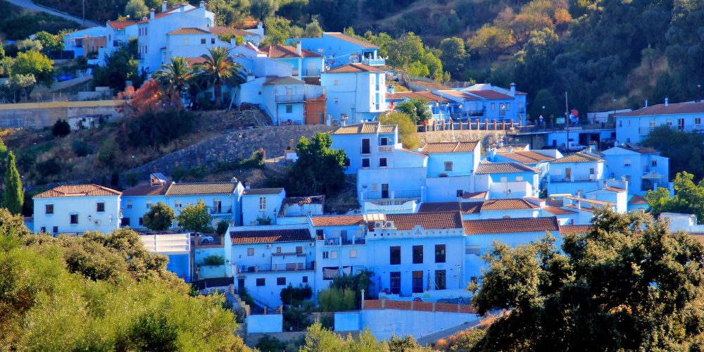€300,000 tourism investment in Spanish white village painted blue by Hollywood