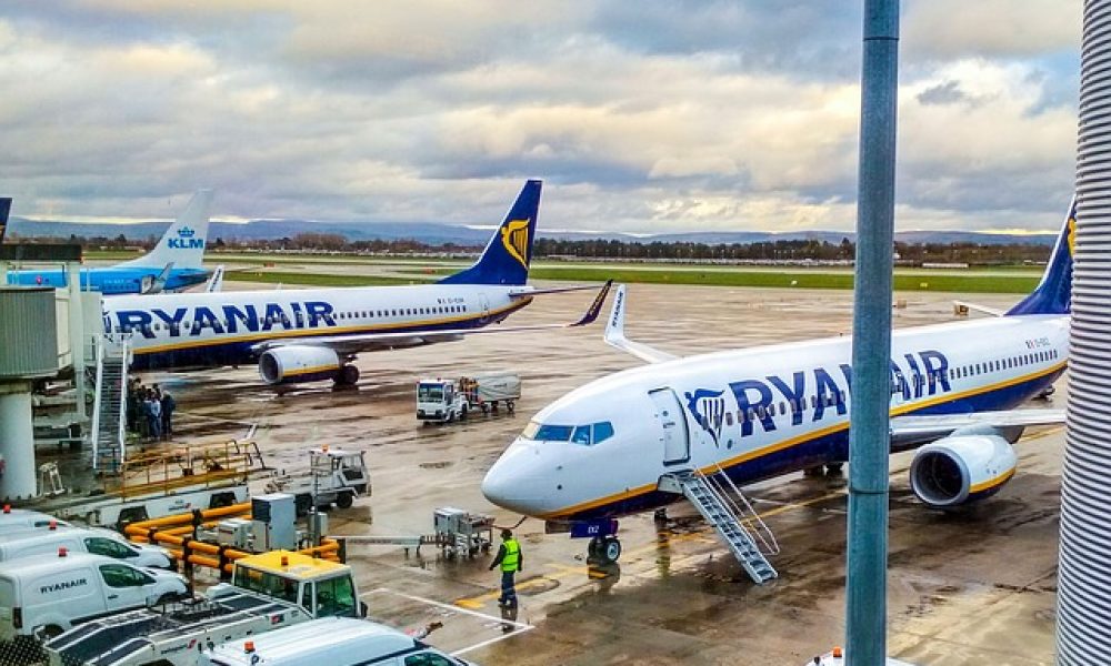 COVID-19 CORONAVIRUS CRISIS: Ryanair expect that most, if not all, flights will be grounded from midnight March 24