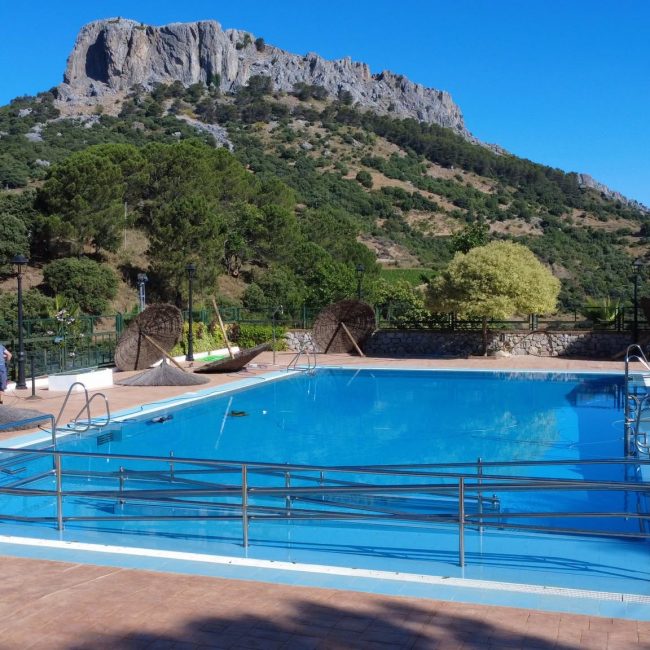 Benalauría municipal swimming pool opens for summer season