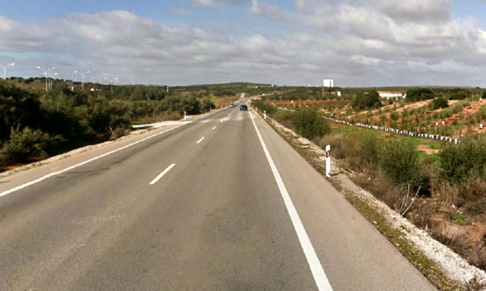 Young woman, 20, dies after car overturns on A-357 near Campillos