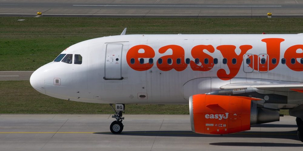 Maroto defiende ante easyJet y Jet2 los corredores aéreos seguros entre España y Reino Unido