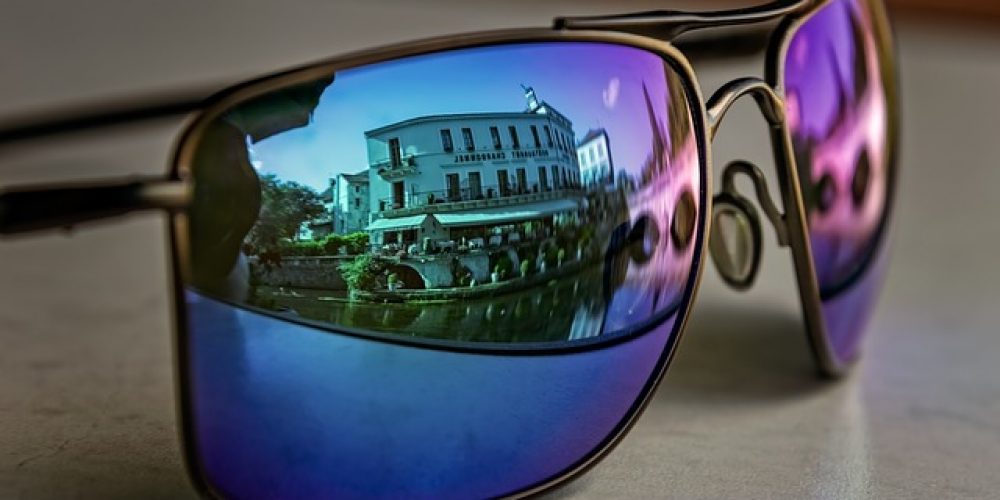 Consumo recomienda adquirir las gafas de sol en establecimientos autorizados y de confianza