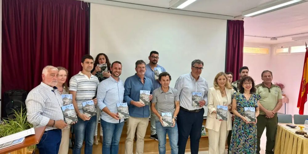 Malaga’s provincial authority publishes book on flora to mark 40th anniversary of Sierra de Grazalema Natural Park