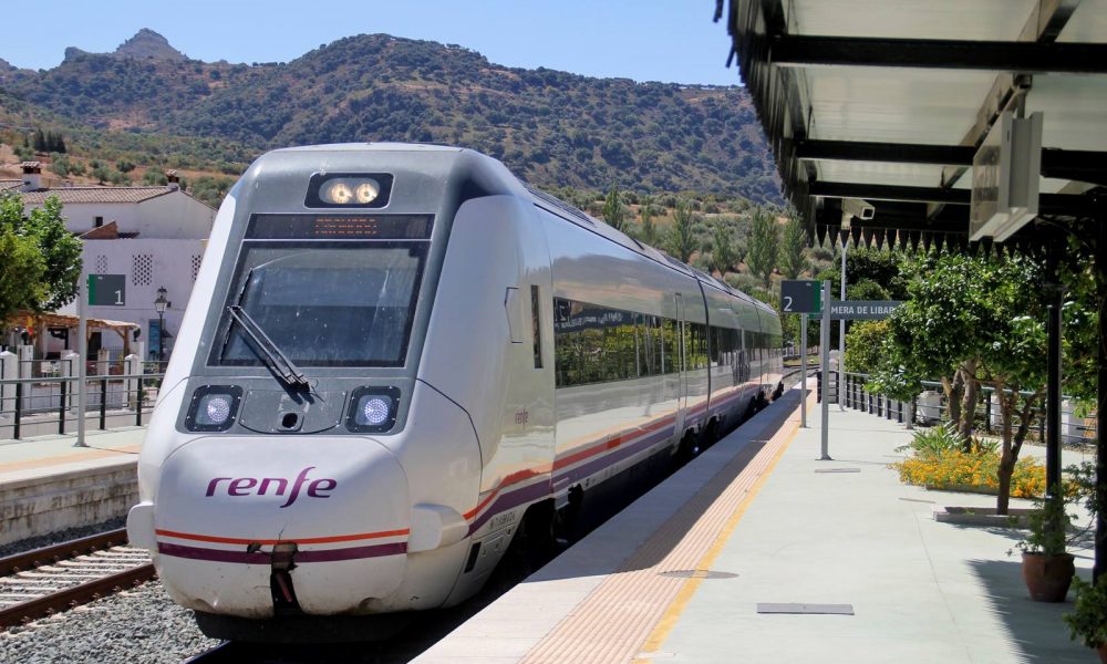 CORONAVIRUS CRISIS: Renfe cuts all ‘Media Distancia’ services in Andalucia by 25% and cancels Ronda-Malaga trains