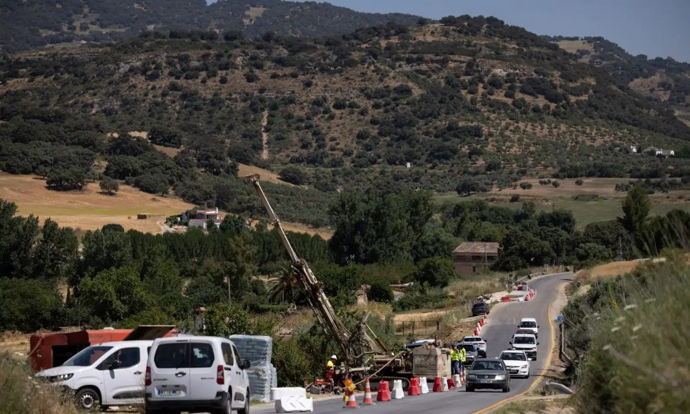 Diputación invests 3.1m euros to resolve movement of road linking Ronda and villages in the Guadiaro valley