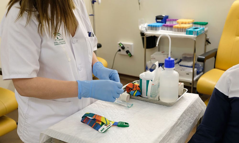 Servicio Andaluz de Salud prevé contratar a más de 20.000 profesionales en verano, un 10% más que en 2019