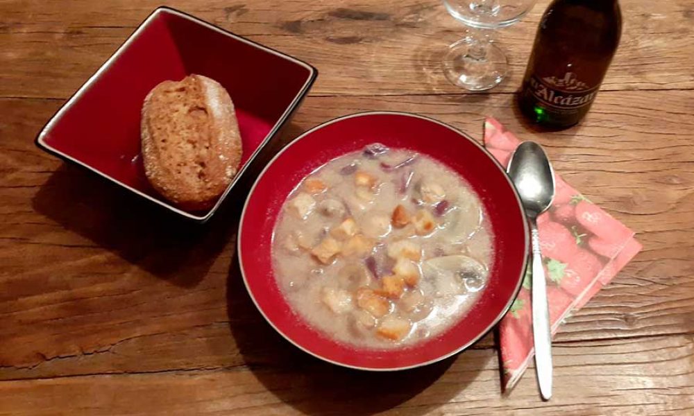 Vegan Mushroom Soup – Secret Serranía-style